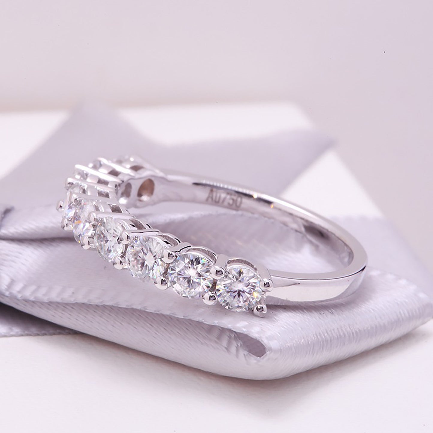 Classic Eternity Ring 0.9 Carat Round Cut Moissanite Wedding Band In 14k White Gold